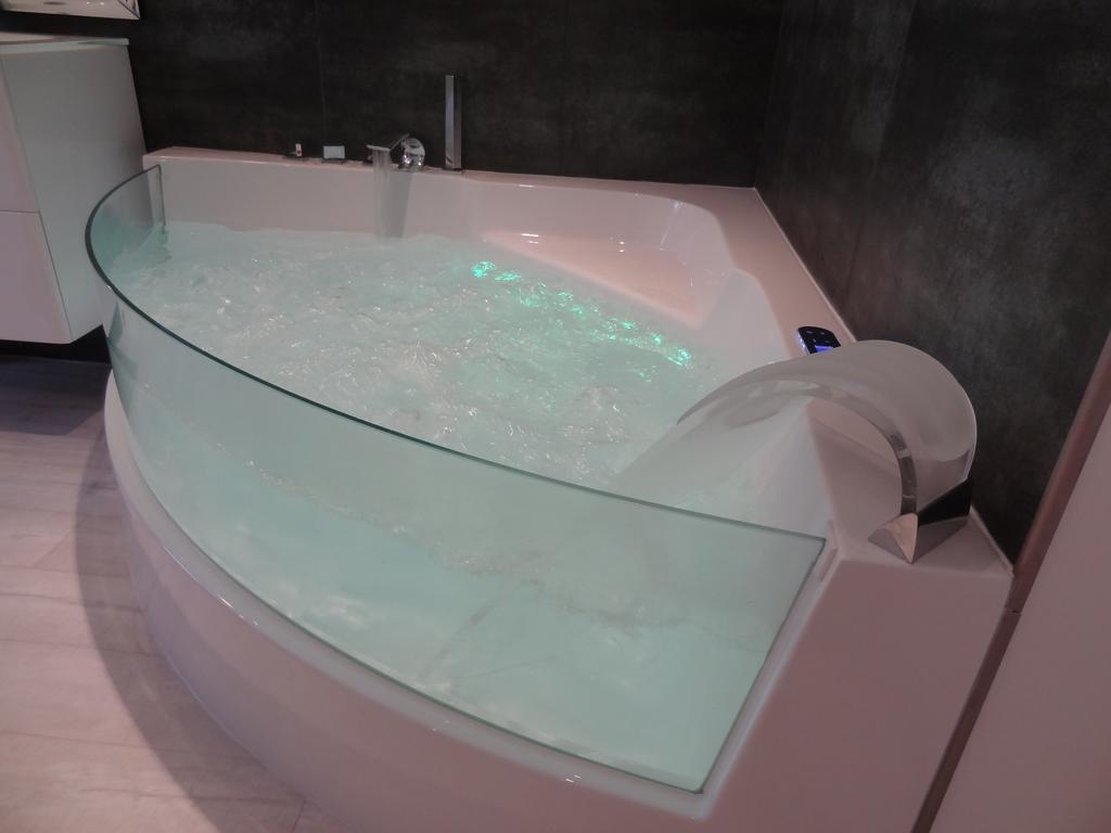 MY SWEET HOMES - Appartements avec SPA Colmar Chambre photo